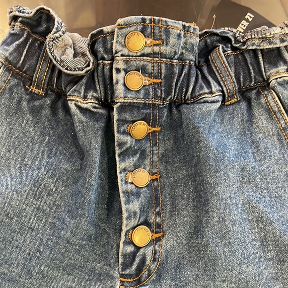 Forever 21 small nwt denim shorts high waist with cuffs - Picture 2 of 3